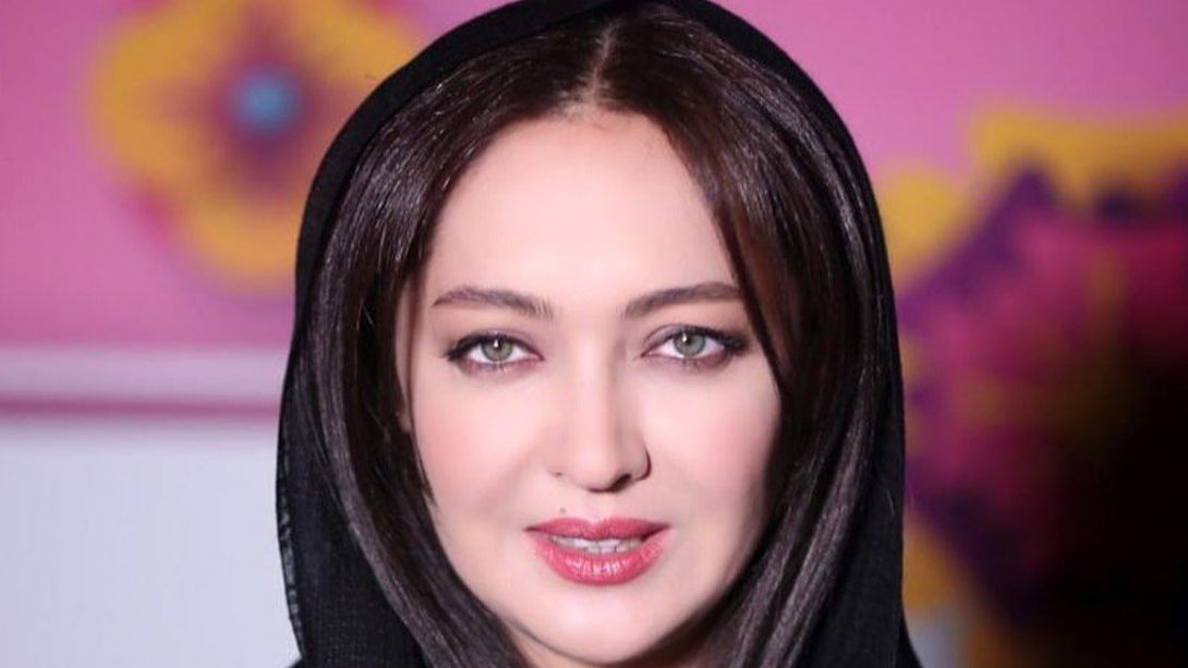 خاطره عجیب نیکی کریمی از رستوران ؛ آقاهه گوشی رو کوبید رو میز