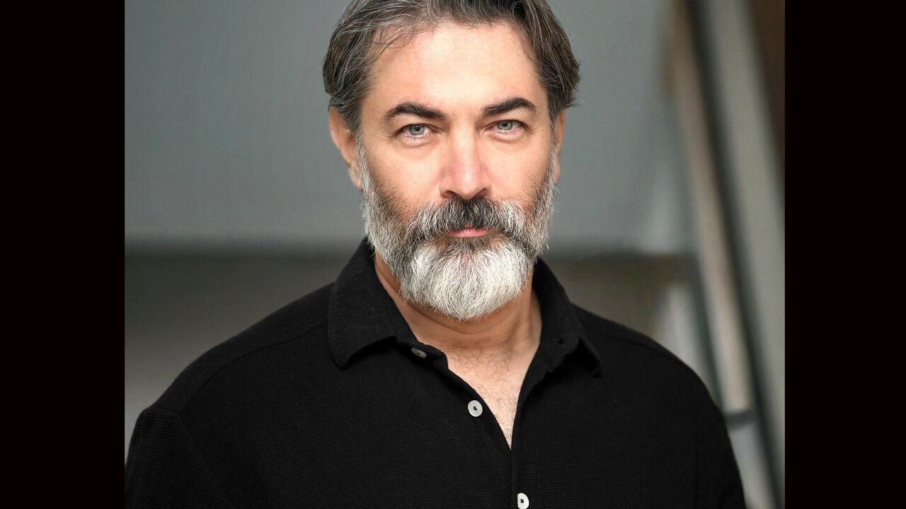 پارسا پیروزفر با استایل مشکی دوباره چشم ها را خیره کرد + عکس