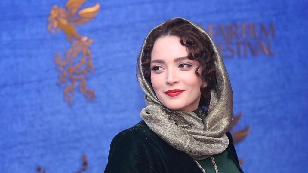 نگاهی به تِراس با صفا بهنوش طباطبایی خانم بازیگر ایرانی +عکس