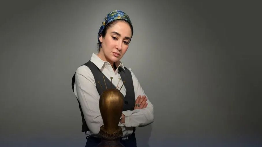 بلایی که مردم بر سر بهاره افشاری در خیابان آوردند / فقط گریه می کردم ...همه انگار با من .../ حدود ۴۰ مرد و ...