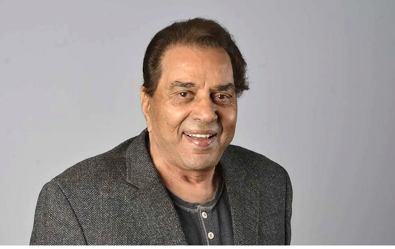 سفر در زمان؛ «ویرو و جی دو فیلم شعله» در یک مراسم سینمایی در بمبئی؛ سال 1388