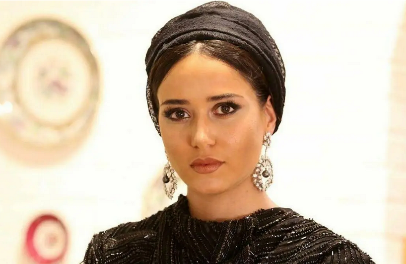 سفر در زمان؛ «پریناز ایزدیار» در 25 سالگی و در دومین فیلم سینمایی اش؛ سال 89