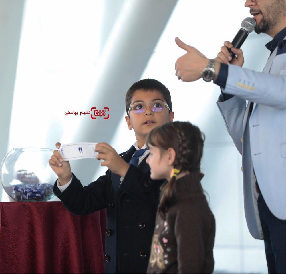 یونا تدین در مراسم قرعه کشی برنامه نمایش فیلمهای جشنواره فجر 37