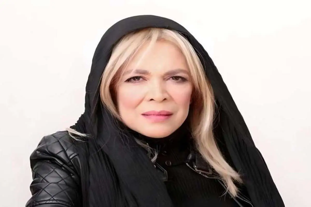 «بیتا فرهی» در روز عروسی اش با حسن قریشی؛ سال ۱۳۵۲