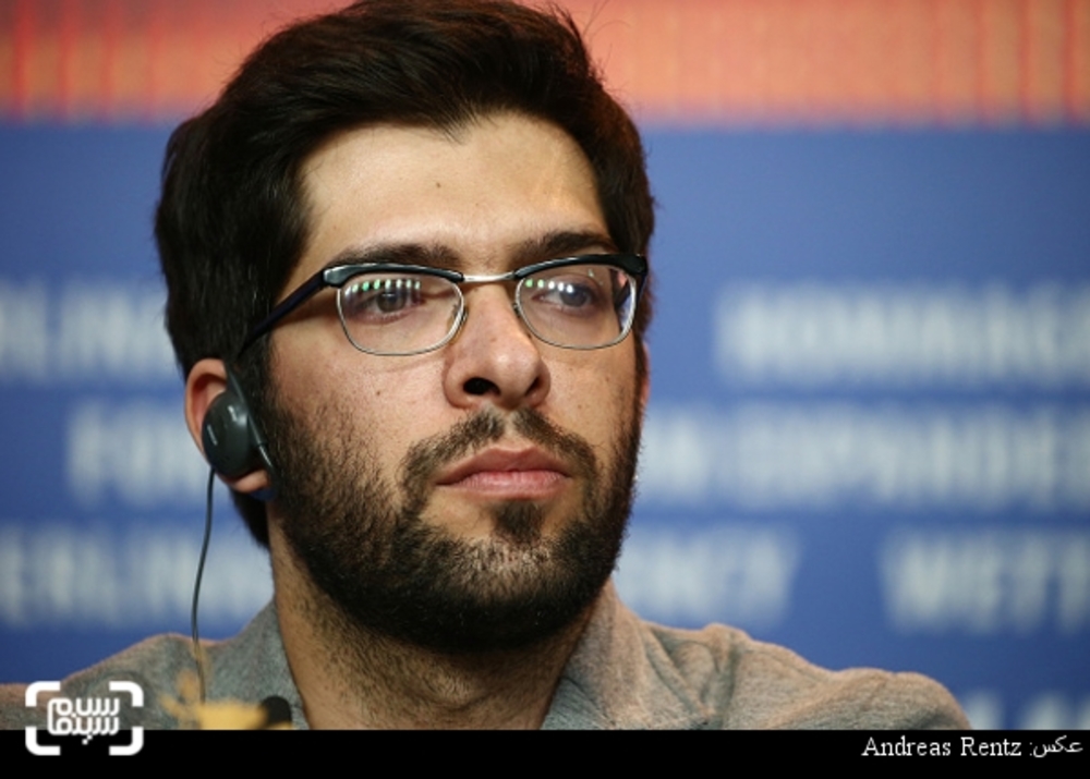 احسان گودرزی در مراسم فتوکال فیلم «اژدها وارد میشود!» در شصت و ششمین جشنواره فیلم برلین