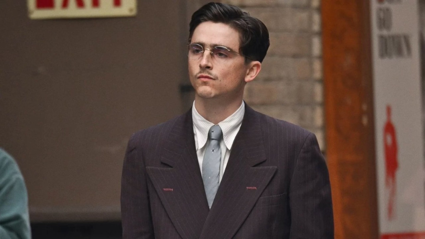 آیا فیلم Marty Supreme درباره مُد است؟