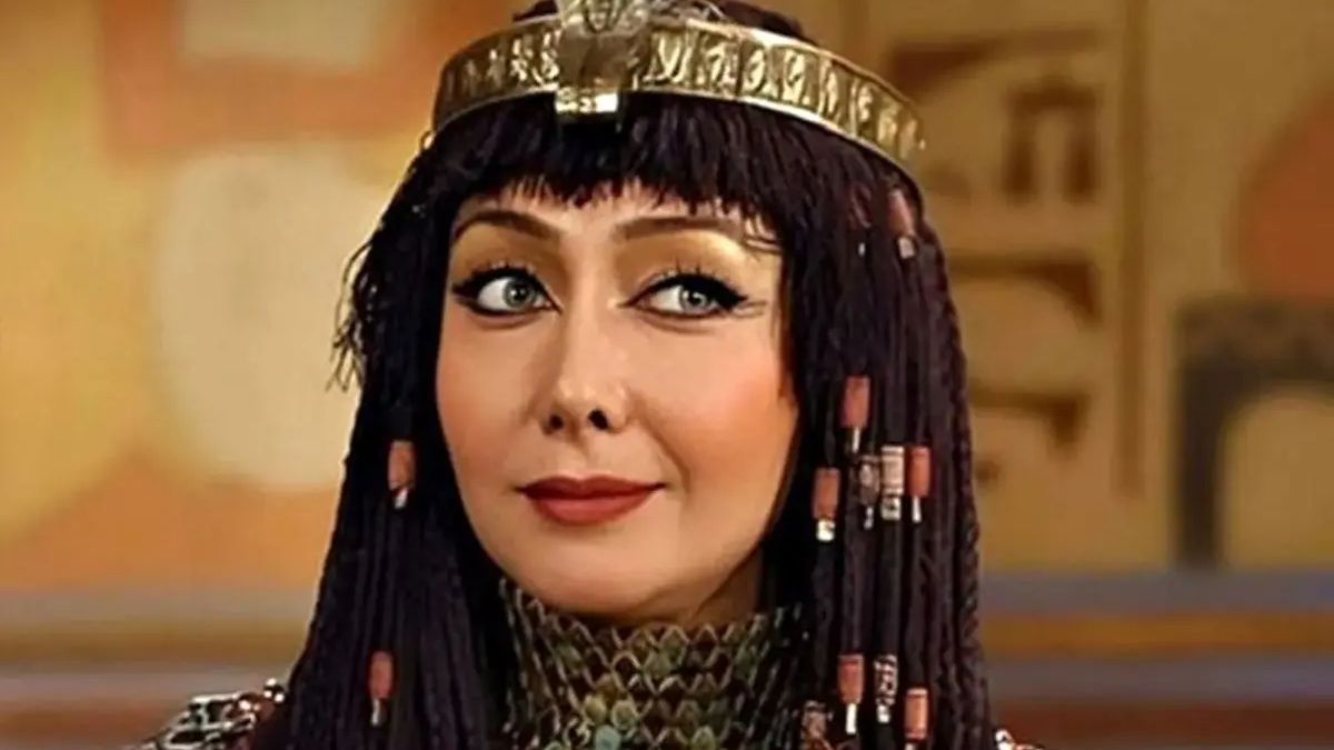 «زلیخا» در کنار قحطی‌زدگان آفریقایی؛ سال 1390