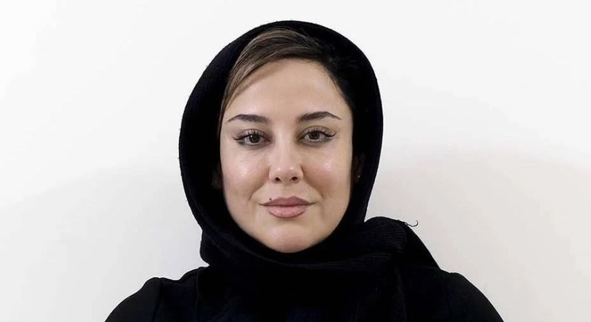 عکس جذاب آشا محرابی با روسری سنتیِ کردی