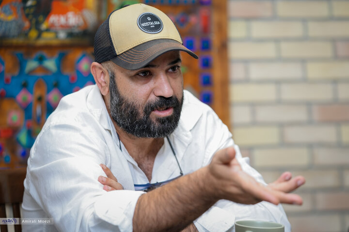 سعید چنگیزیان در نقش زنی آزاد و مستقل