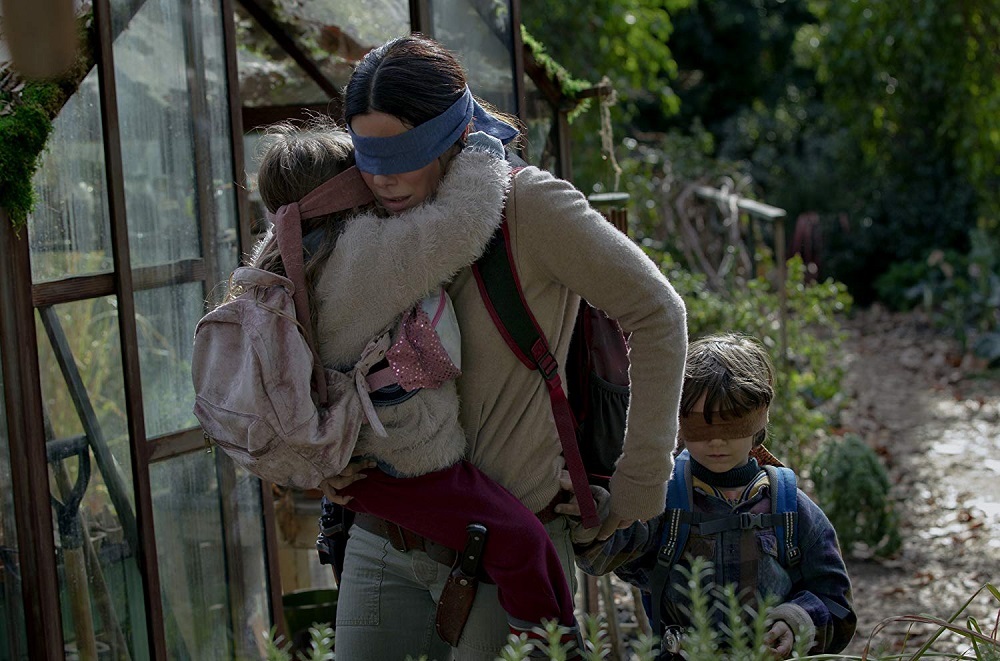 ساندرا بولاک در نمایی از فیلم سینمایی «جعبه پرنده» (Bird Box) 