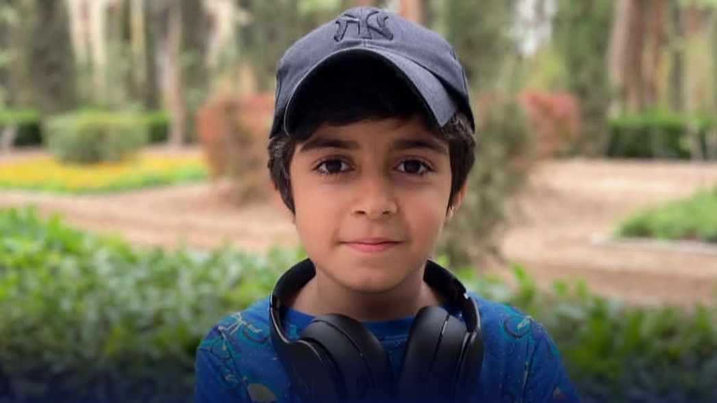 رایان سرلک در آغوش سینا ساعی؛ دیدار دوستانه دو چهره هنری