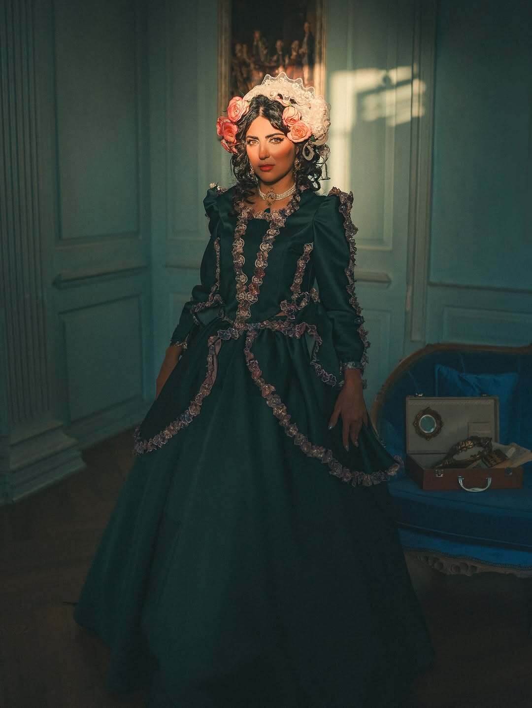 هلیا امامی با لباسهای قدیمی