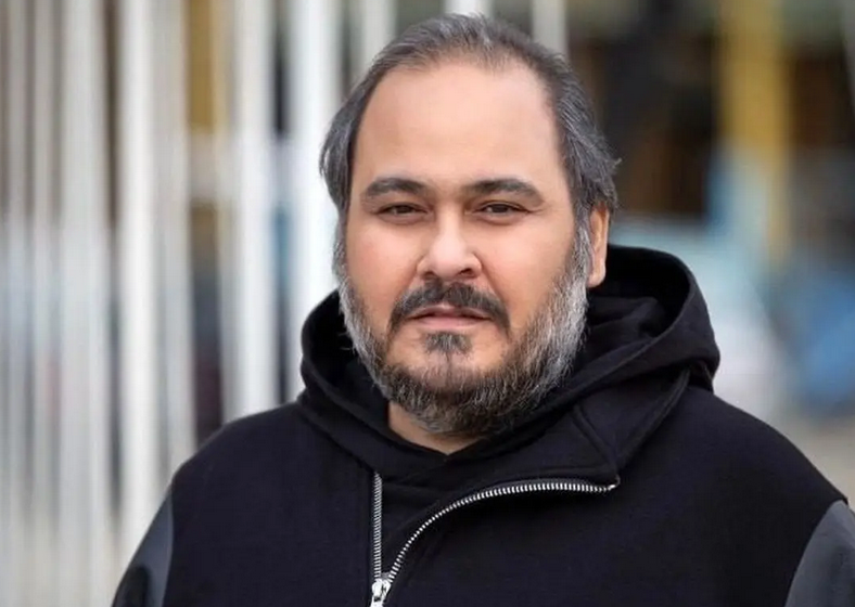 سفر در زمان؛ چهرۀ «رضا داوودنژاد» 18 ساله در دومین فیلمش؛ سال 77