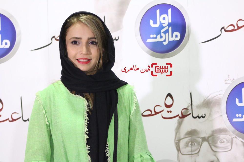 عکس شبنم قلی‌خانی در یک لوکیشن زیبا