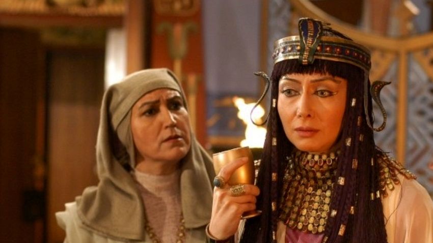 عکس| سفر زمان؛ چهرۀ «کاریماما، ندیمۀ زلیخا» در 35 سالگی در چهارمین فیلمش؛ سال 74