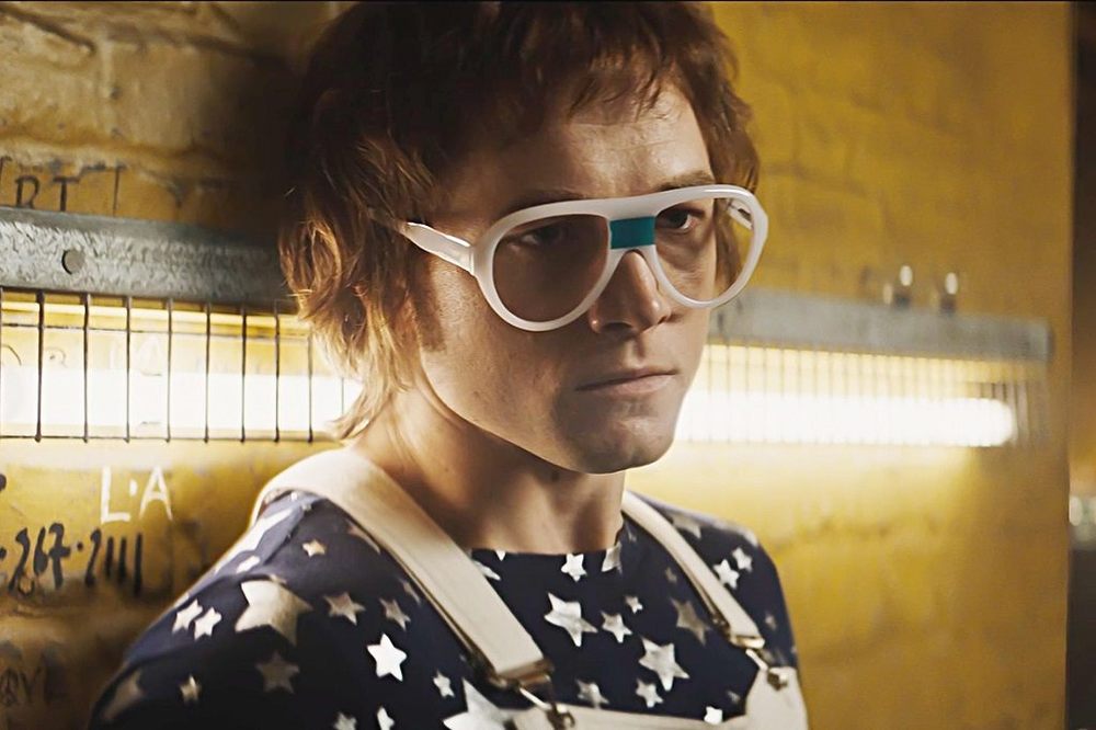 تارون اجرتون در نمایی از فیلم سینمایی «راکت من»(Rocketman)