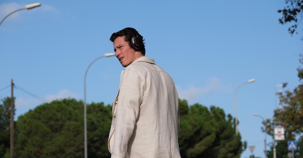 نقد کوتاهی بر Rosebush Pruning؛ زیبایی خیره‌کننده در دل روایتی پریشان و بی‌هدف