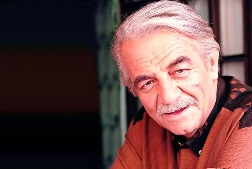 سفر در زمان؛ دیدار «عباس مهرپویا و منوچهر نوذری» در یک کافه؛ دهه 50