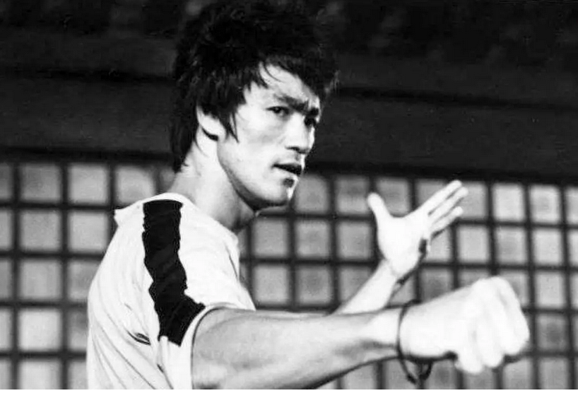 سفر در زمان؛ «بروسلی» در ماه های پایانی زندگی اش در 32 سالگی؛ سال 1352