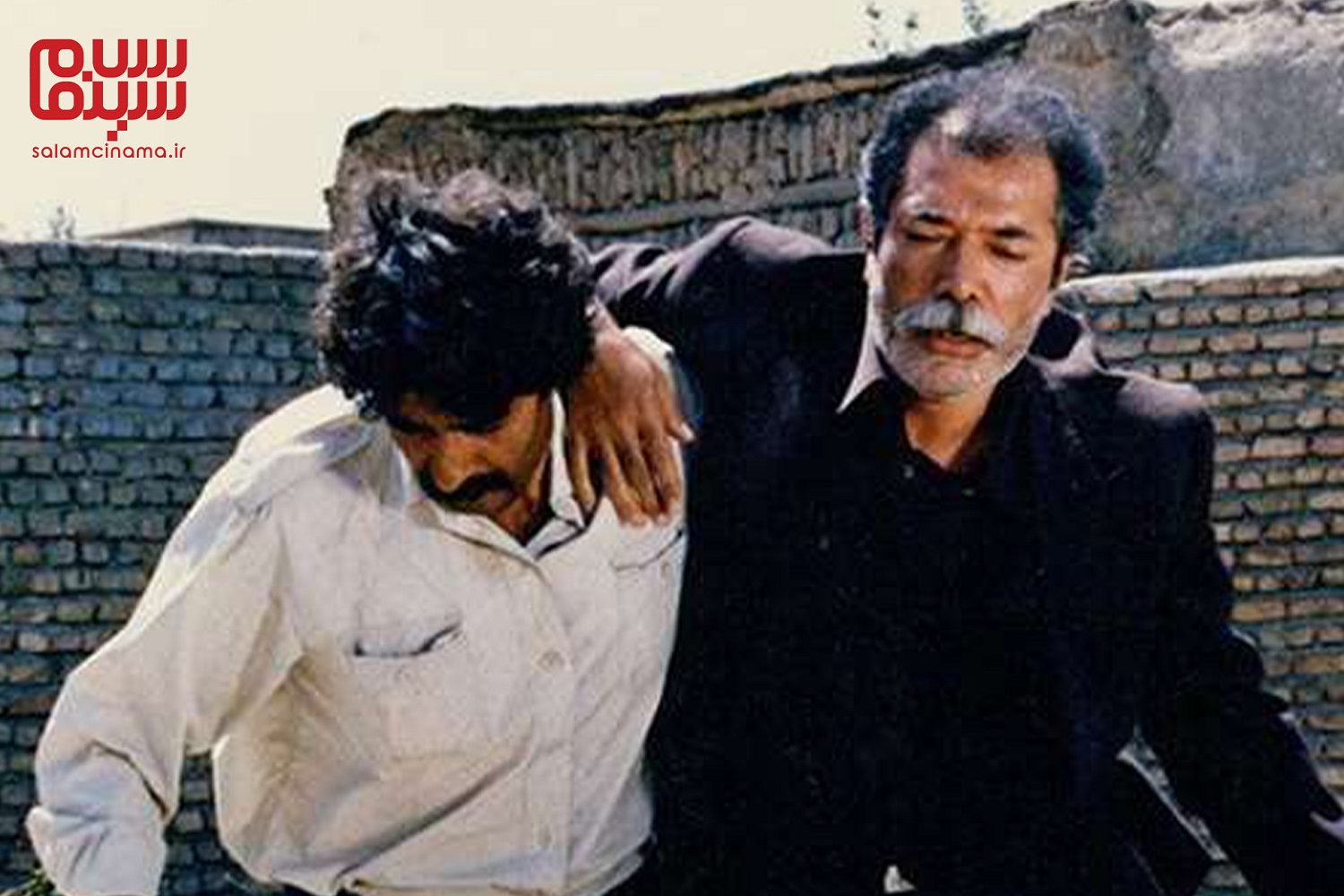 زمان پخش فیلم قدیمی دزد و نویسنده با بازی خسرو شکیبایی و علی نصیریان از تلویزیون (29 آبان 1404) + خلاصه داستان