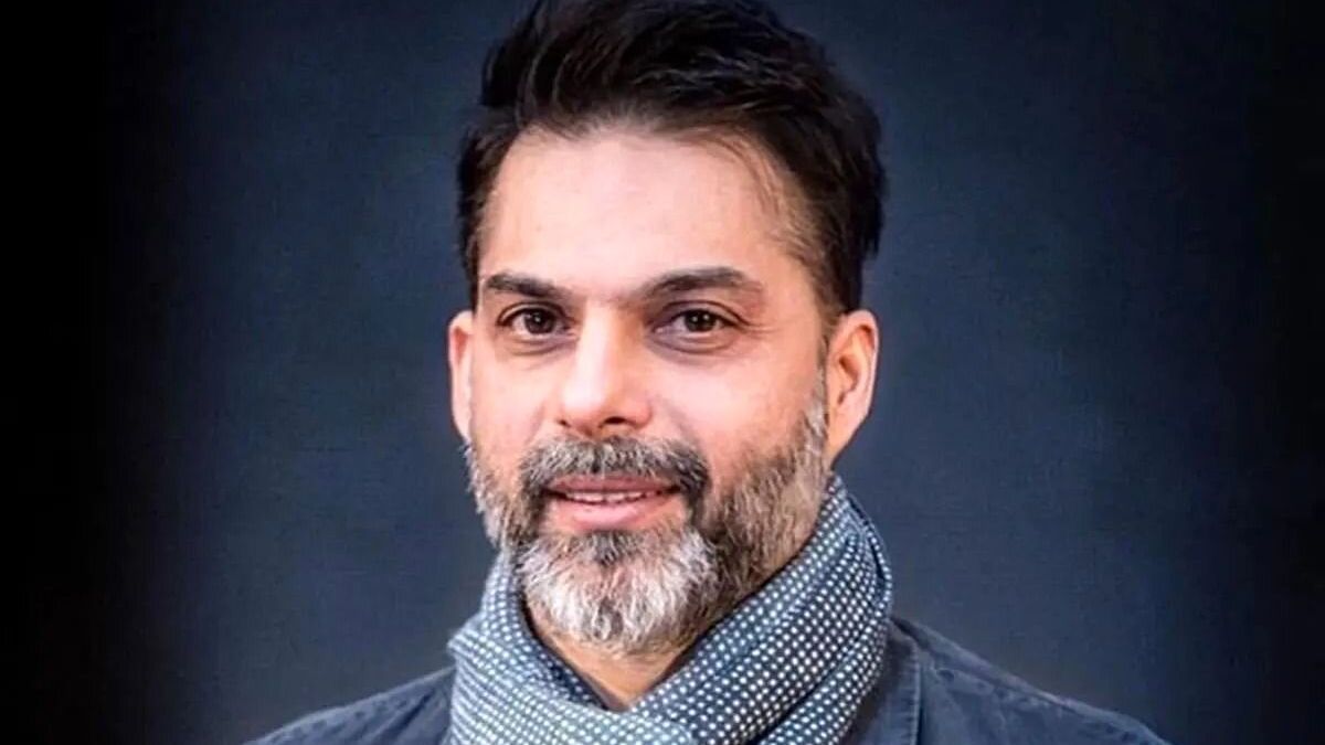 رونمایی از کتاب پیمان معادی با حضور مجتبی جباری و پارسا پیروزفر