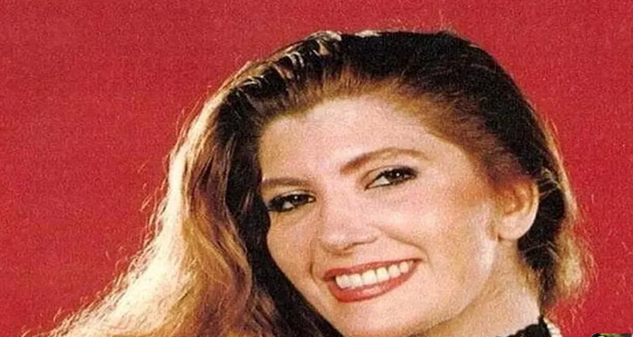 عکس دیده نشده وعاشقانه از کودکی ژاکلین ویگن در آغوش پدرش