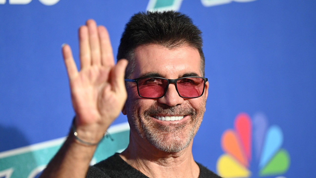 جر و بحث سایمون کاول و مل بی در برنامه America's Got Talent