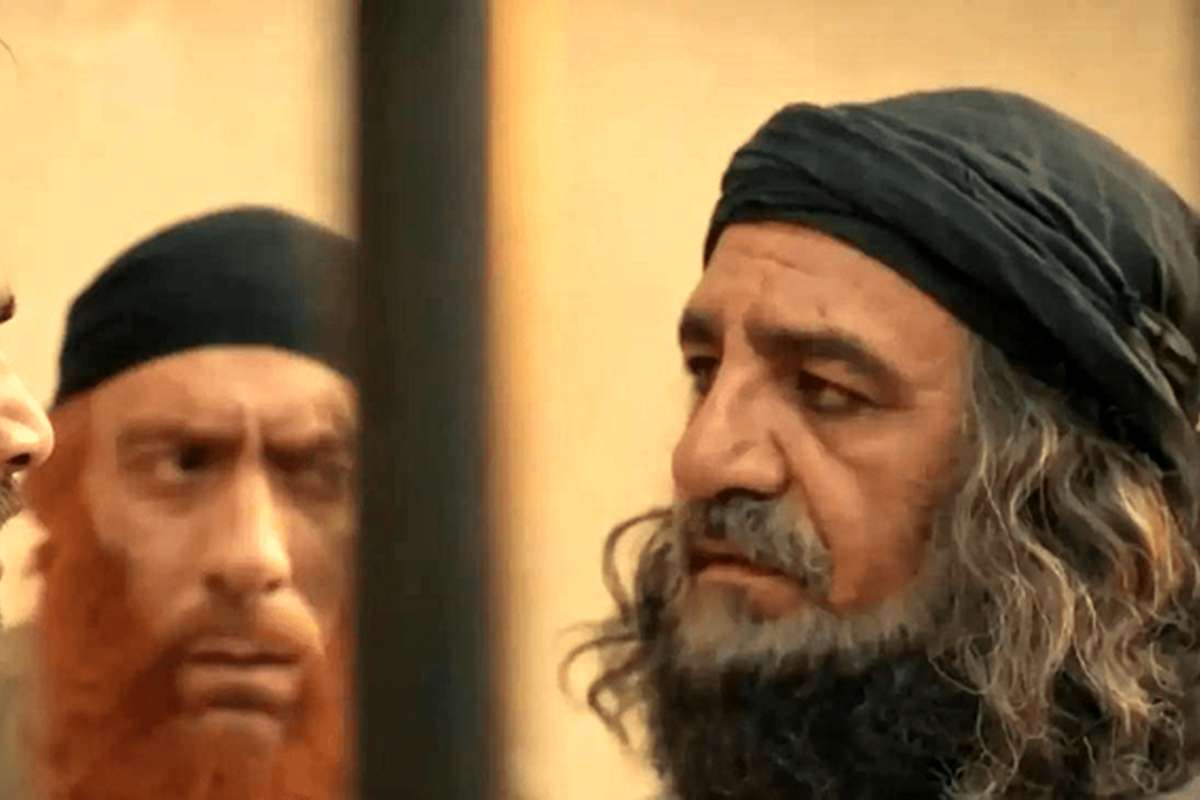 صحبت های بازیگر سریال «بیگانگان» از صحنه سَر بریدن