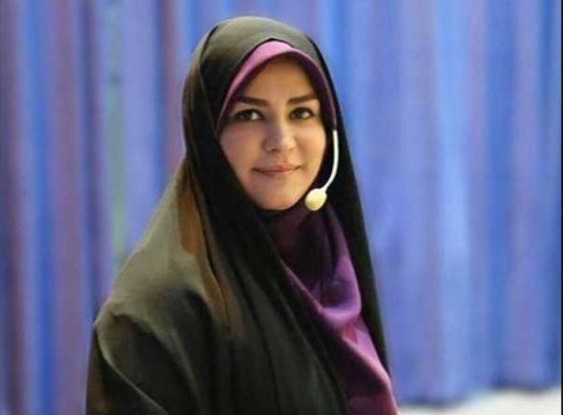 بازگشت مجدد مجری شیرزن دقایقی پس از حمله به صدا و سیما