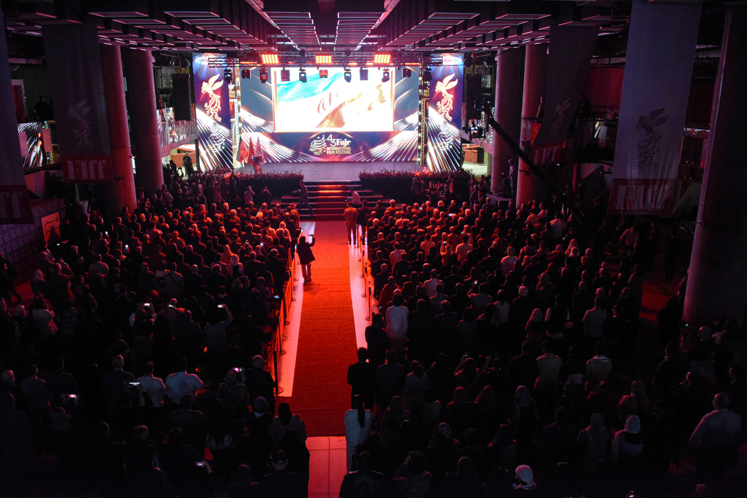 فهرست برندگان جشنواره جهانی فجر + گزارش مراسم اختتامیه