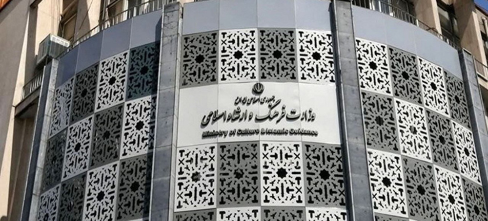 زخم کاری وزیر به سینماگران/ در سینما همه چیز پول است؟ 