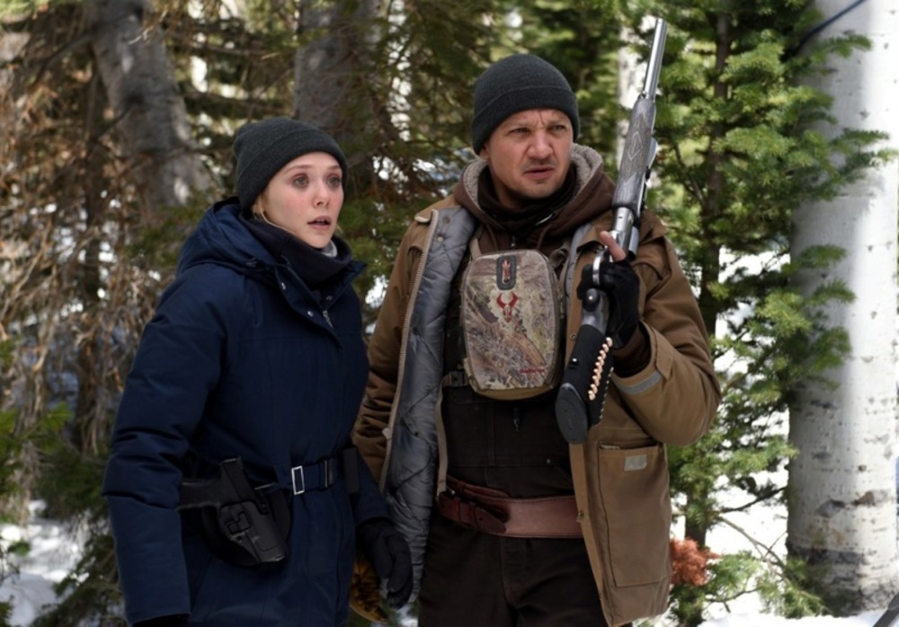 جرمی رنر و الیزابت اولسن در فیلم «رودخانه ویند»(Wind River)