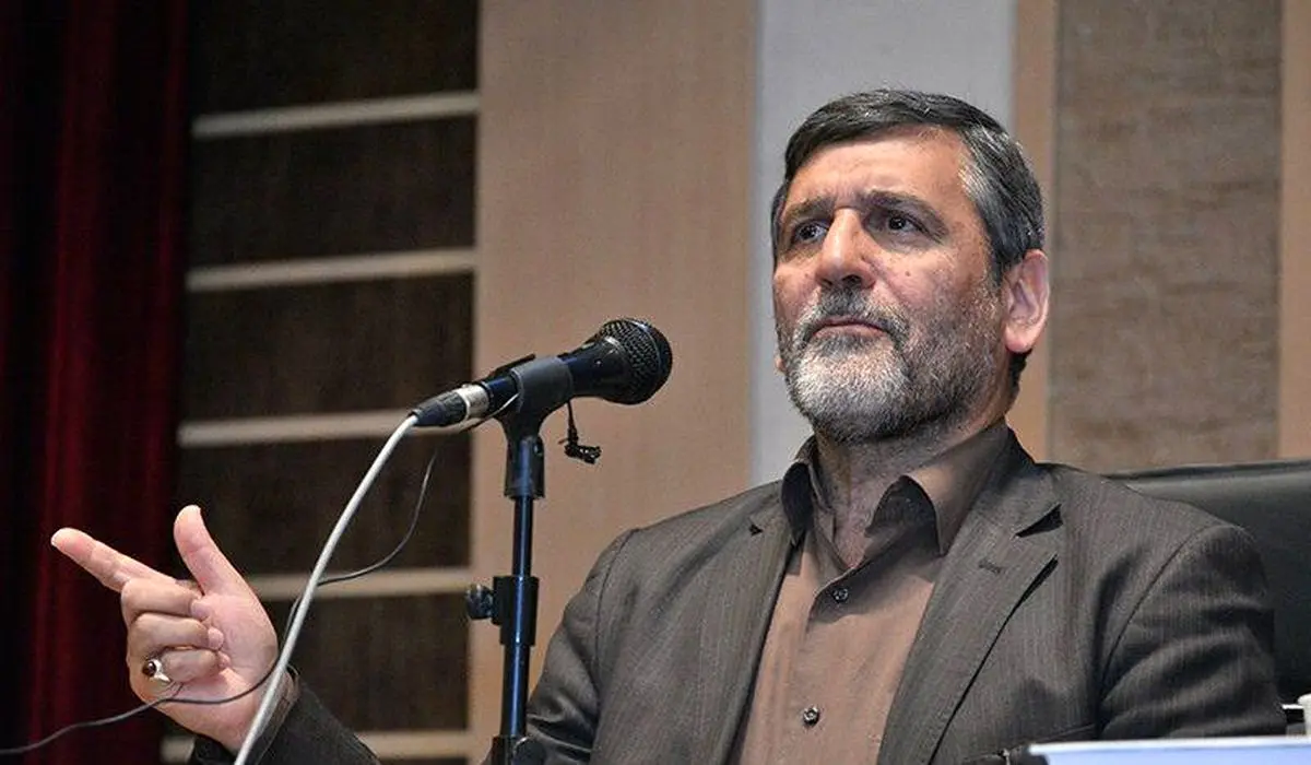 ماجرای لغو مراسم گرامیداشت پرویز یاحقی توسط وزیر ارشاد احمدینژاد