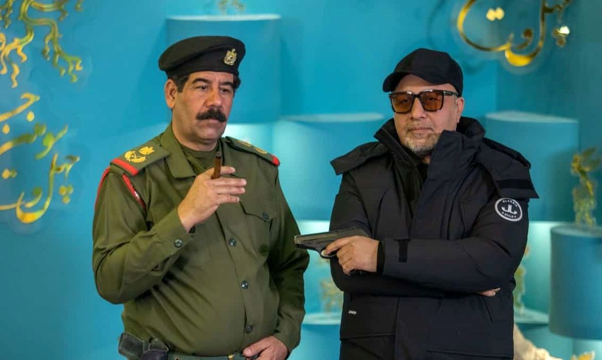 سفر در زمان؛ «صدام» سریال طوبی در کنار رضا عطاران؛ سال ۱۴۰۳ + عکس