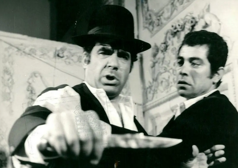 سفر در زمان؛ «بهروز وثوقی و عباس شباویز» در پشت صحنه فیلم قیصر؛ سال 48