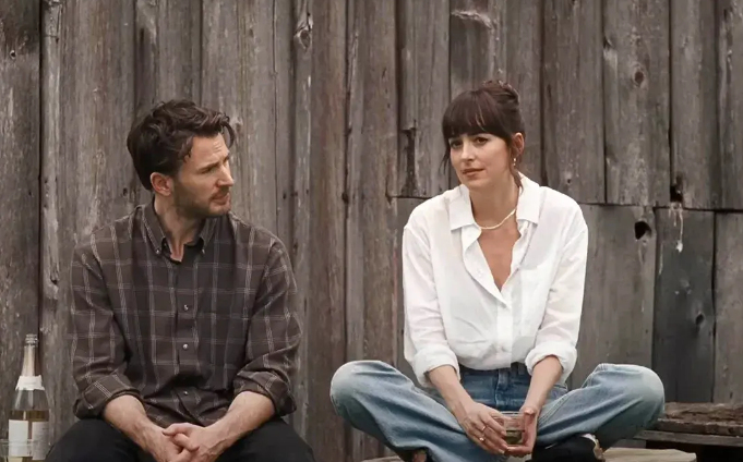 نقد فیلم «مادی‌گرایان»؛ عشق بهتر است یا ثروت؟