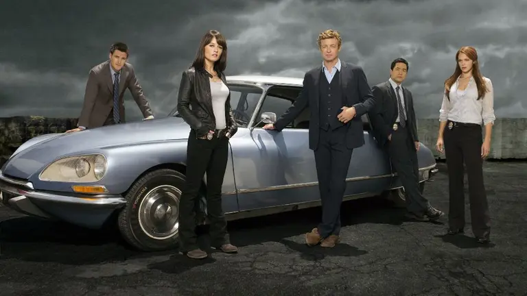 چرا The Mentalist هنوز هم یکی از محبوبترین سریالهای جنایی است؟