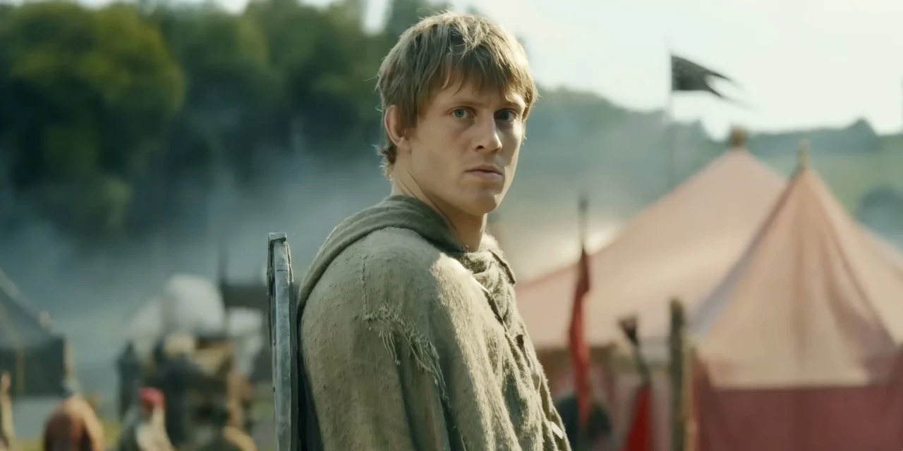 فصل دوم A Knight of the Seven Kingdoms بیشتر روی تفاوت این اثر با دیگر عناوین مجموعه تمرکز می‌کند