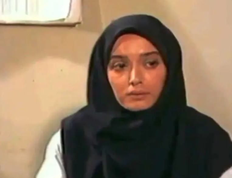 سفر در زمان؛ چهرۀ «آتنه فقیه نصیری» 33 ساله در «سفر به فردا»؛ سال 80