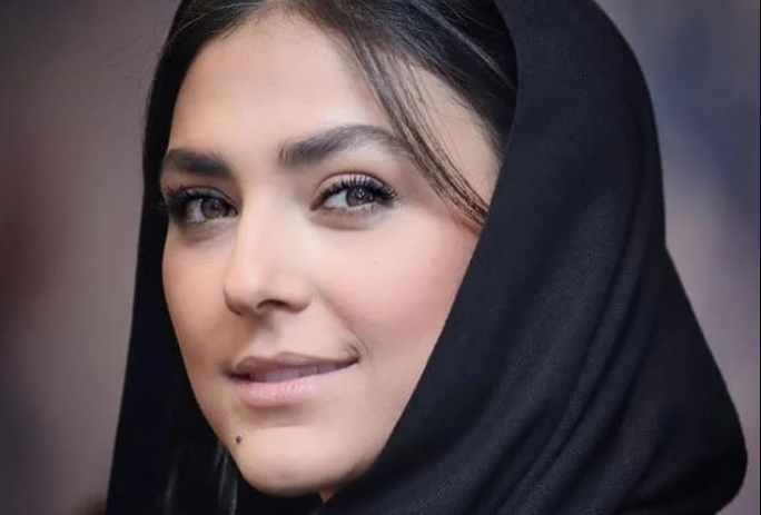 عکس جدید و جذاب هدی زین العابدین با موهای فرفری