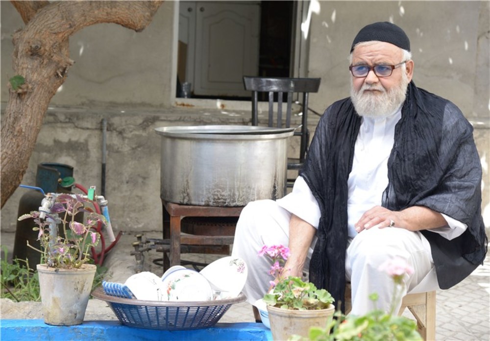 فیلم رسوایی 2 با بازی اکبر عبدی