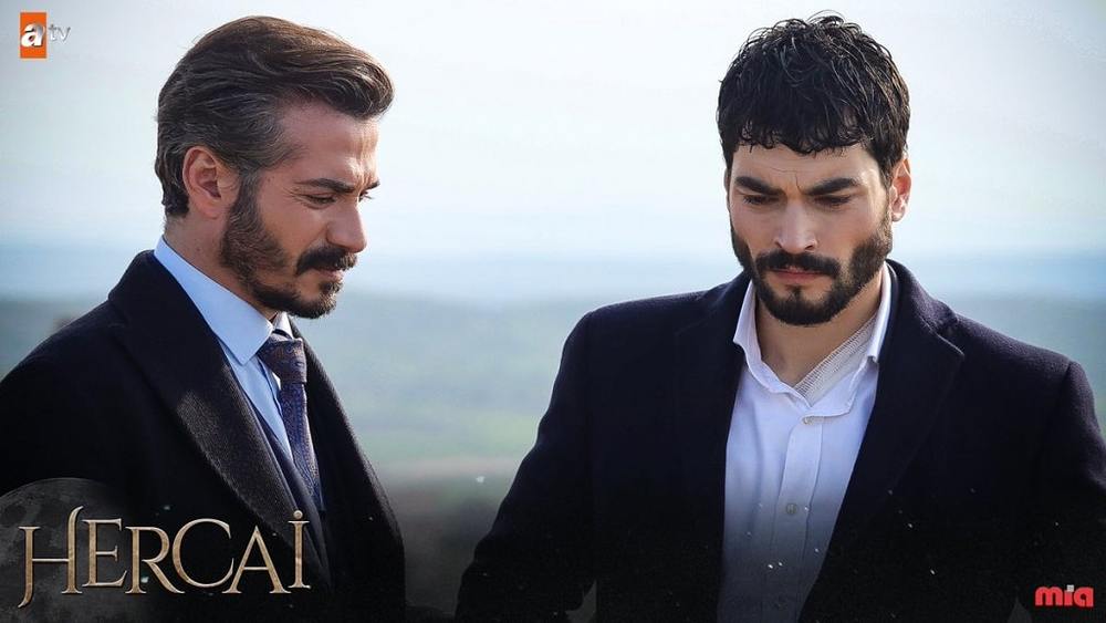 جاهیت گوک و آکین آکینوزو در سریال «تردید» (Hercai)