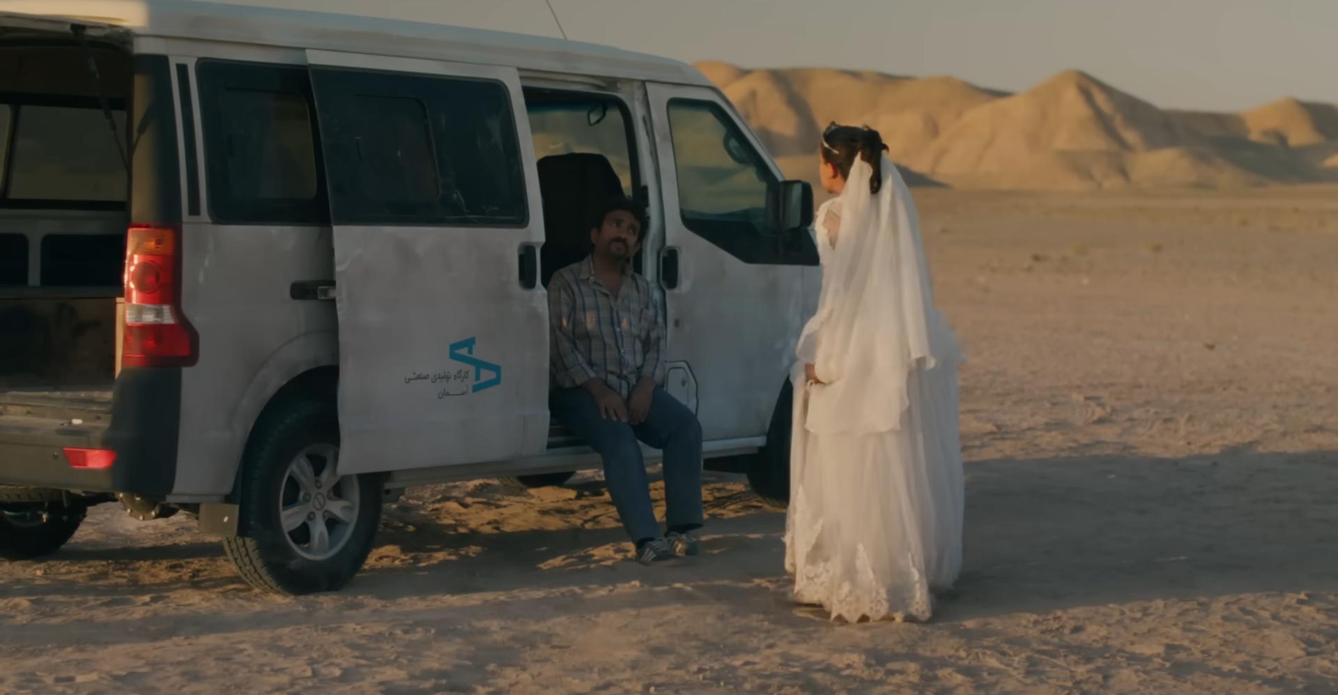 جعفر پناهی و بازی ابراهیم عزیزی در نقش بازجو در «یک تصادف ساده»