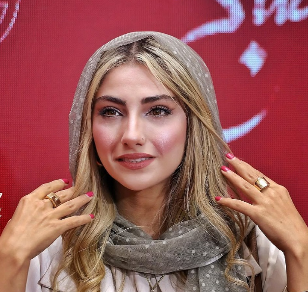 بیوگرافی، حواشی و زندگی خصوصی محیا دهقانی + عکس های خاص و دیدنی