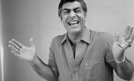 سفر در زمان؛ «فردین» در پشت صحنه فیلم قصر زرین و در 39 سالگی؛ سال 48