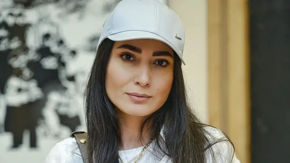 استایل کژوال سمیرا حسنپور در نکوداشت «ناصر تقوایی» + عکس